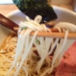 中華蕎麦 蘭鋳 - 麺アップ　小麦の香る美味しい麺