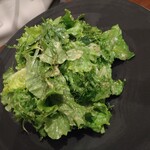 トラットリア インコントロ - 色々ハーブのグリーンサラダ