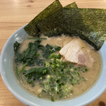 Maruni - 醤油豚骨ラーメン770円