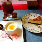 タヴェルナ トリフォッリオ - パンナコッタと単品のチーズケーキ