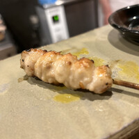 鳥つた - ぼんじり わさびと相性よし