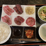 Koube Gyuu Yakiniku Mankan - 