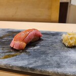 八重洲 鮨 海味 - 大トロ