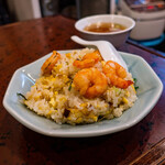 末ッ子 - エビチャーハン700円、スープ付きです。