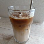 LITTLE FOVORITE COFFEE - アーモンドミルクラテ（450円）