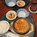 ソウル家 - 韓国よせ豆腐鍋