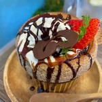 カフェカモット - strawberry chocolate
      単品¥800/ドリンク付¥1,000
      (通常スフレよりどちらも¥100up)