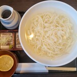 Sobadokoro Gohei - 温うどん レモン汁（800円）