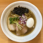 らーめん わらび - ・煮干しラーメン (醤油) 玉子 950円/税込