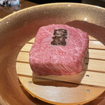 焼肉 肉萬 - ローストビーフ用のお肉