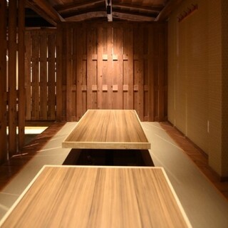 An extremely comfortable Japanese-style hideaway private room nestled in a back alley in Kanda