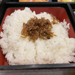 タケブエ - ちりめん雑魚ご飯。
