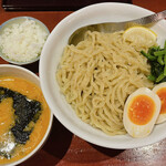 乃木坂ラーメン 東京食品 まる彦 - 