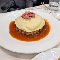 神戸牛洋食アモナ - スフレオムライス