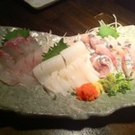 魚貝三昧 雛 - 刺身三点盛り　ヒラメ、ヤリイカ、釣り鯵