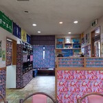 沖縄料理 美ら結 - 店内