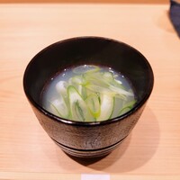 鮨処 やまと - のれそれと九条ねぎを温かい出汁で