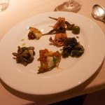 アンティーカ・トラットリーア・ノスタルジーカ - 前菜を盛り合わせてもらいました。