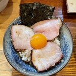 Ramen FeeL - セルフ焼豚雑炊