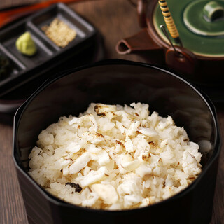 海が育んだ旬の美味しさを味わう。《鯛めし食べ放題》で満喫