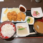 Tsukiji Uoyoshi - ひれかつ・かきフライセット