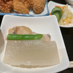Tsukiji Uoyoshi - 手羽元と大根の煮物