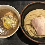 麺屋一燈 - 王道の豚骨魚介つけ麺