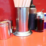 ラーメン二郎 - 卓上調味料