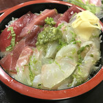 蛯寿し - ①まぐろワサビ和え丼と鯛ワサビ和え丼のミックス