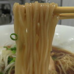 創作麺工房 鳴龍 - 醤油拉麺/麺リフト