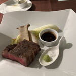 強羅 風の音 - 仙台和牛のビステッカ。