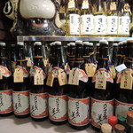 きのこ - 大手企業のボトルがいっぱい