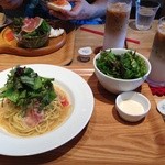 カフェ　バナーノ - 有機野菜と生ハムのパスタ