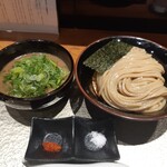 中華蕎麦 ひら井 - 全体　塩に辛みがつきます