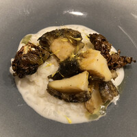 ル・バンボッシュ - 尾鷲産の黒鮑と
                    志摩産の虎ふぐのリゾット