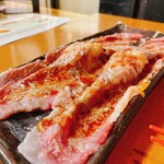 恵比寿横丁 肉寿司 - 