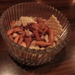 ウォータークラブ - くんせいするナッツ￥800