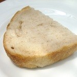 ラ・ボッテガ・ゴローザ - パーネはかなりの酸味、勿論天然酵母