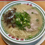 ドライブイン一幸舎 - 豚骨ラーメン(700円)