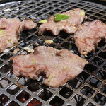 Horumon Yakiniku Tomiya - タン先