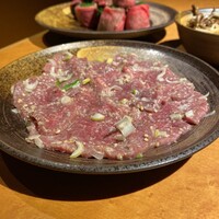ホルモン焼肉 富や 栄店 - タン先