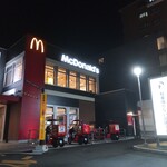 マクドナルド - 外観、なんと駐車場がない店舗！(2023.2.5)