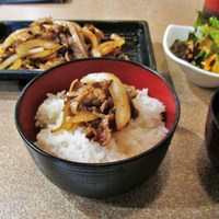 鉄板焼 東洋 - ご飯と良く合う