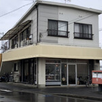 RET COFFEE - ポストが目印