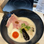 鶏と魚介らぁ麺komugi - 