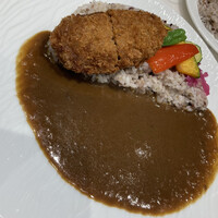 神戸牛洋食アモナ - 神戸牛メンチカツカレー