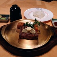 ステーキハウス キッチンリボン - 