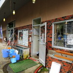 吉野観光 - 2013年6月23日(日)　店内へは奥の入口から入ります
