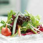 ピエトリ－ノ - 新鮮な野菜使用したサラダ