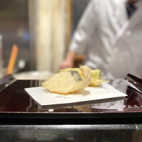 天冨良 麻布よこ田 恵比寿ガーデンプレイス店 - ・富津産 サワラ、熊本産 赤茄子